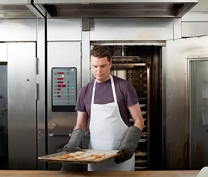 Why Dorchester, MA Kitchens Trust Dorchester Appliance Pro for Commercial Oven Repair?
